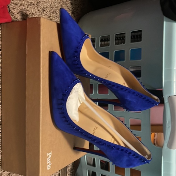 never worn! size 9.5 christian louboutins - Picture 4 of 6